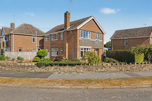 Thornbridge Crescent